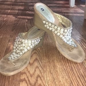 Worn once 7.5 mountain white wedge sandals